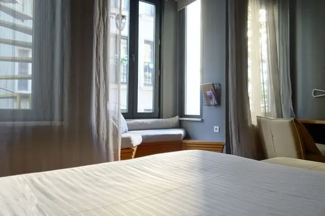 Loft w/ Alcove