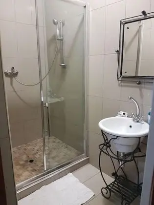 Tek Büyük Yataklı Oda, Bahçe Manzaralı
