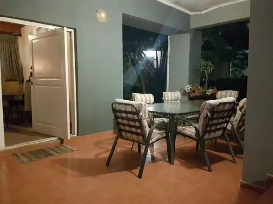Tek Büyük Yataklı Oda, Havuz Manzaralı