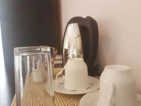 Tek Büyük Yataklı Oda, Havuz Manzaralı