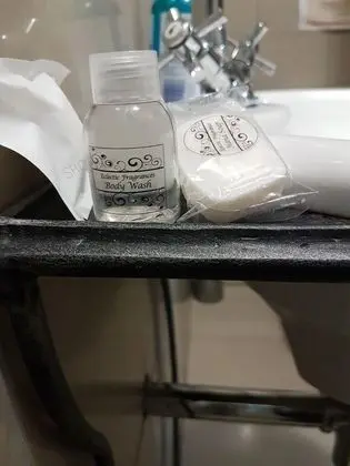 Tek Büyük Yataklı Oda, Havuz Manzaralı