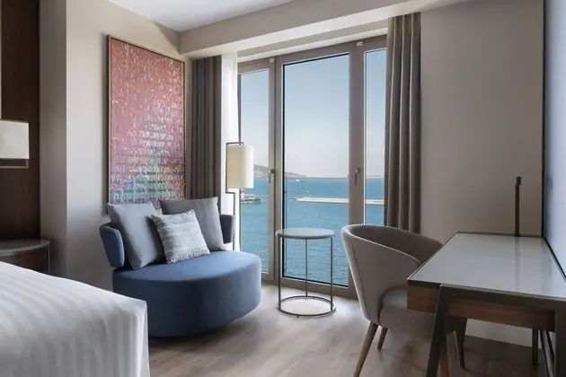 Standart Oda ,Deniz Manzaralı,Tek Büyük Yataklı