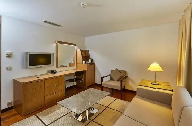 Suite, Şehir Manzaralı