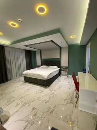 JAKUZİLİ SÜİT