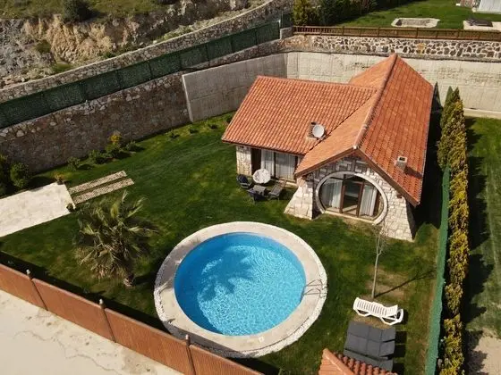 Akca Villa