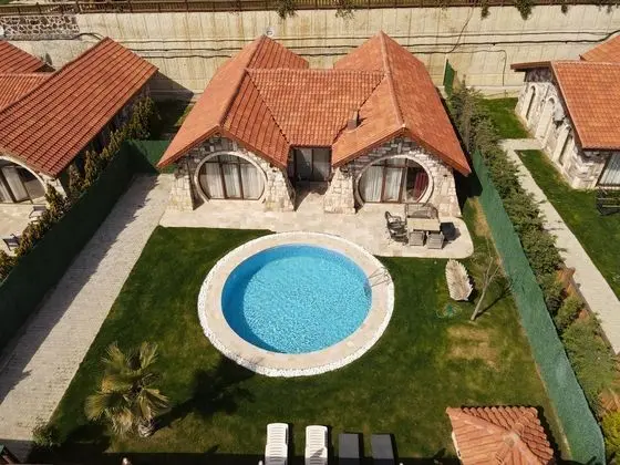 Mimoza Villa