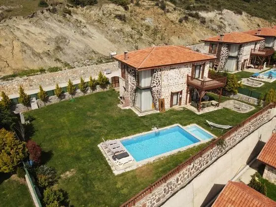 Sedir Villa