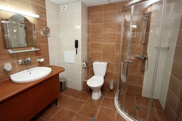 Standard Tek Büyük Yataklı Oda