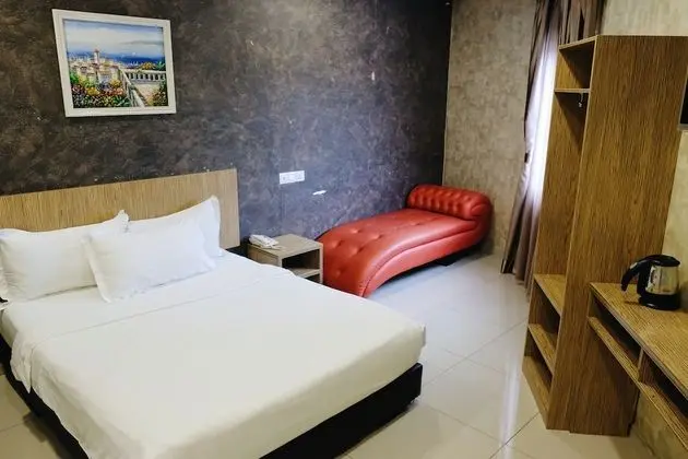 Premium Tek Büyük Yataklı Oda (With Window)