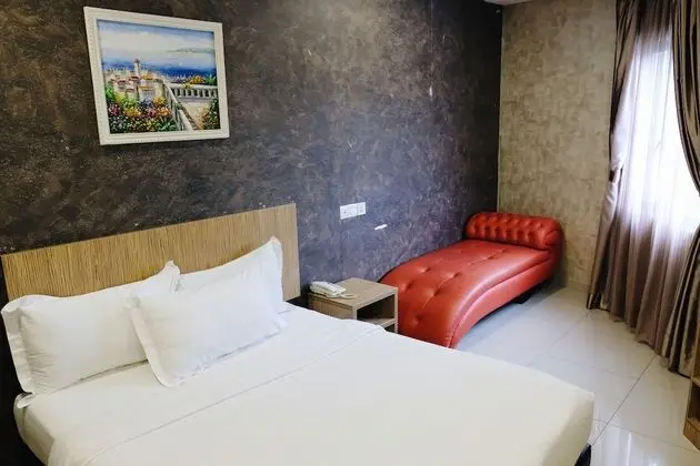 Premium Tek Büyük Yataklı Oda (With Window)