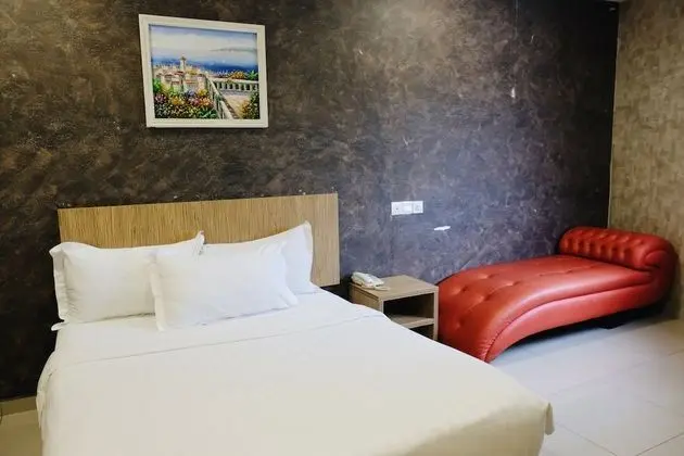 Premium Tek Büyük Yataklı Oda (With Window)