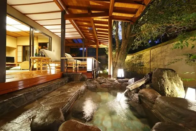 Süit (Maisonette, Open-Air Bath, Chidori)