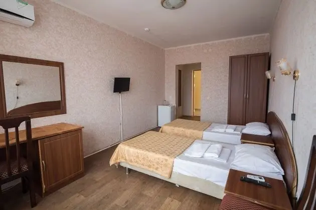 Family Tek Büyük veya İki Ayrı Yataklı Oda