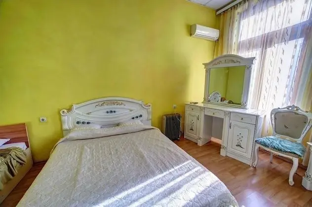 Tek Büyük veya İki Ayrı Yataklı Oda