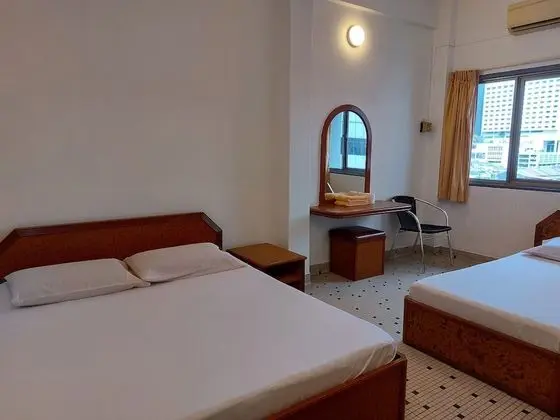 Üç Kişilik Oda