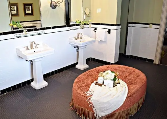 Luxury Oda, 1 Büyük (Queen) Boy Yatak, Sigara İçilmez