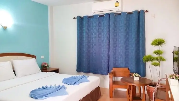 Standard Tek Büyük Yataklı Oda