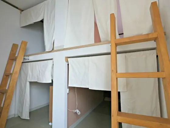 Ortak Ranzalı Oda, Sadece kadınlar için (Bed in 6-Bed)