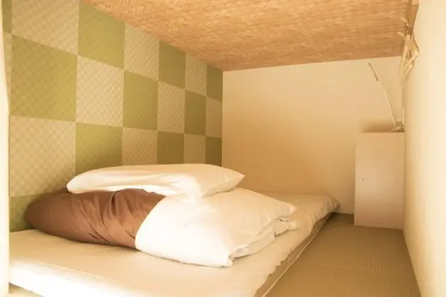 Ortak Ranzalı Oda, Karma Ranzalı Oda (8-bed)