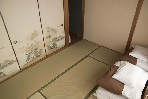 Traditional İki Ayrı Yataklı Oda, Ortak Banyo (Japanese Style)