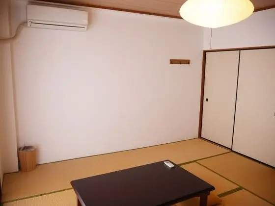 Üç Kişilik Oda, Ortak Banyo (Japanese Style)
