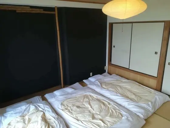 Üç Kişilik Oda, Ortak Banyo (Japanese Style)