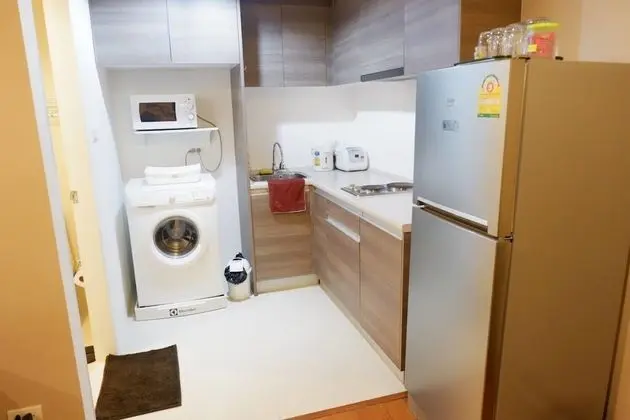 One Bedroom Apartment