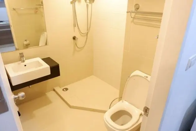 One Bedroom Apartment