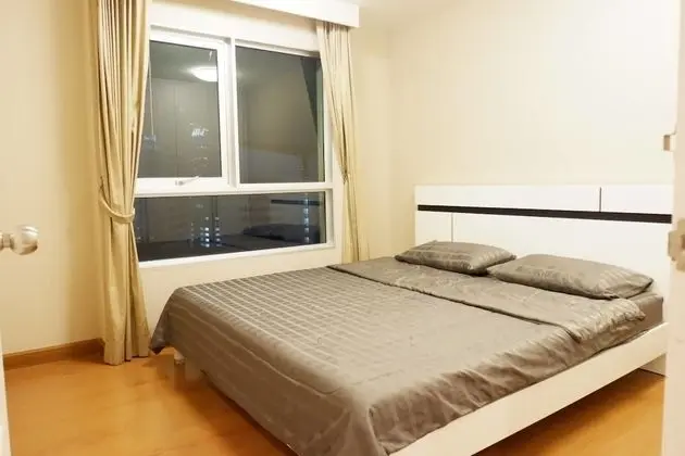 One Bedroom Apartment