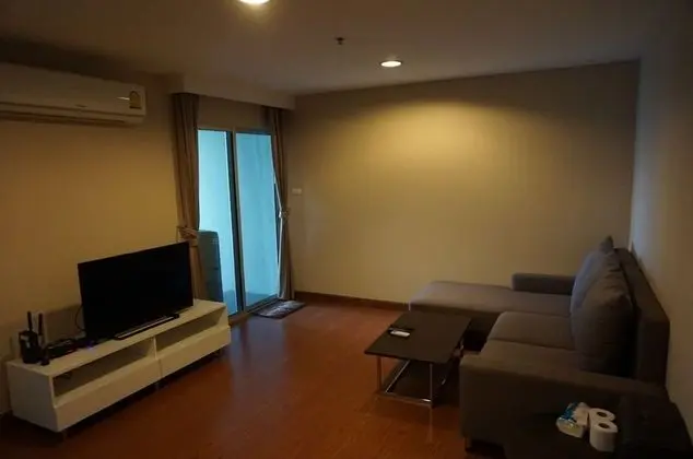 One Bedroom Apartment
