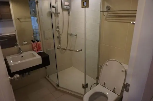 One Bedroom Apartment