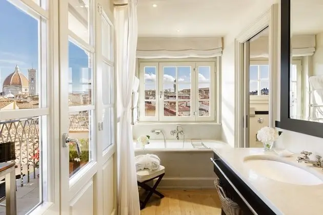 Çatı Katı Süiti (Penthouse)