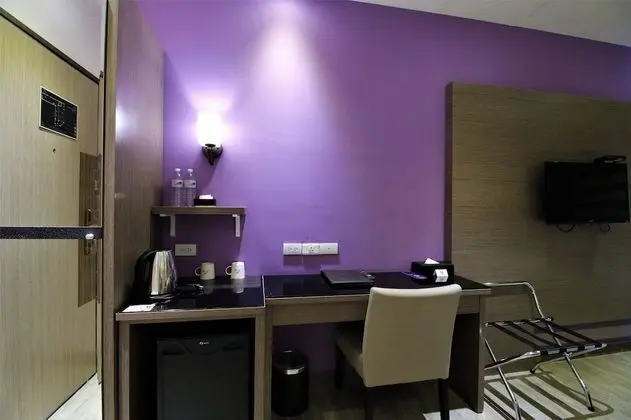 Business Tek Büyük Yataklı Oda