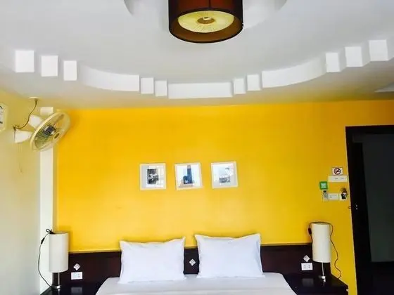 Standard Fan Room