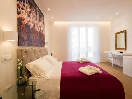 Tek Büyük Yataklı Oda, Balkon