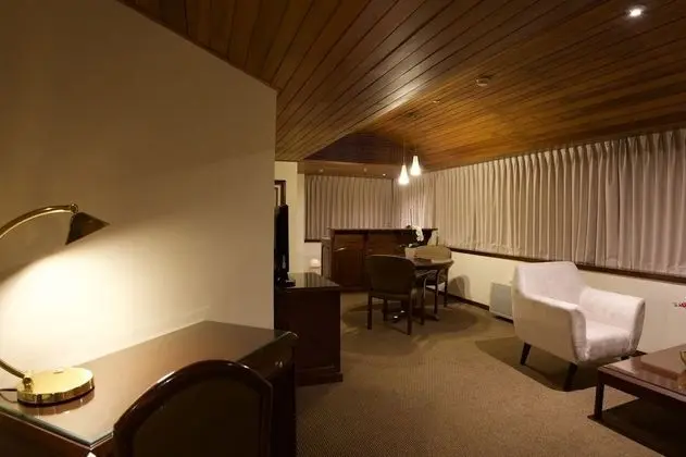 Senior Suite
