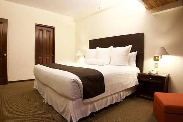 Senior Suite