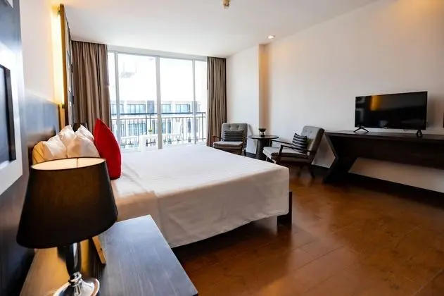 Deluxe Oda, 1 En Büyük (King) Boy Yatak, Şehir Manzaralı