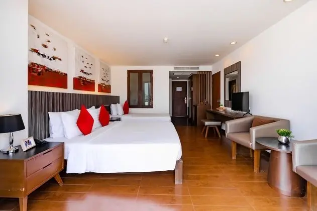 Deluxe Üç Kişilik Oda