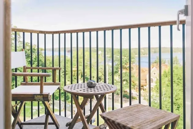 Standard Sea & Garden View