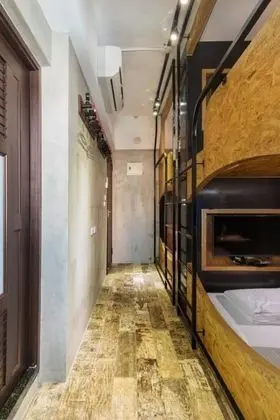 Dört Kişilik Oda, Karma Ranzalı Oda, Balkon