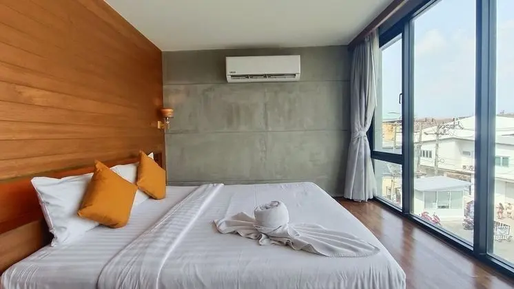 Standard Tek Büyük Yataklı Oda