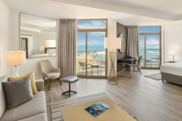 Cabana Room with Pool, Beach & Splash Park Access
