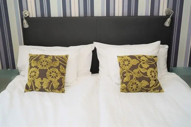 Standard Oda, 1 Büyük (Queen) Boy Yatak, Sigara İçilmez