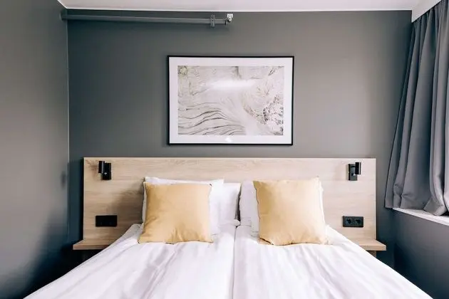 Standard Oda, 1 Büyük (Queen) Boy Yatak, Sigara İçilmez