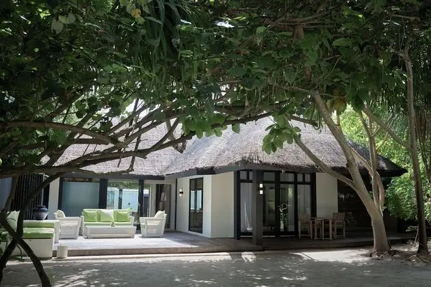Deluxe Villa (Beach - Family Private Pool)