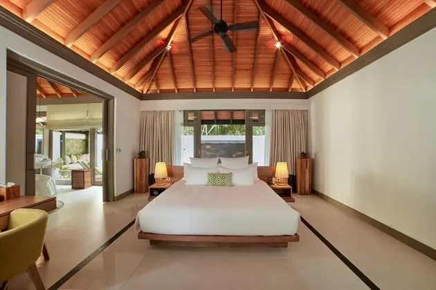 Deluxe Villa (Beach - Family Private Pool)