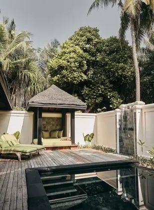 Deluxe Villa (Beach - Family Private Pool)