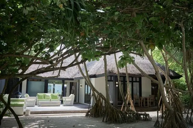 Deluxe Villa (Beach - Family Private Pool)