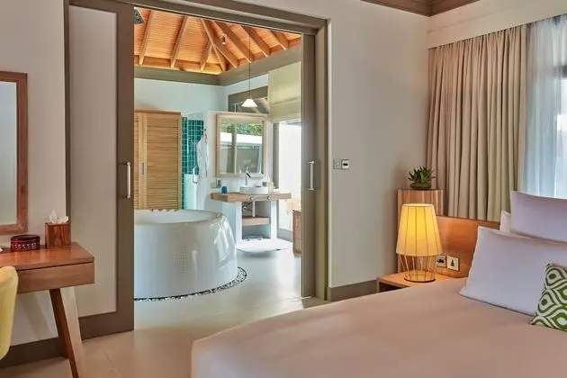 Deluxe Villa (Beach - Family Private Pool)